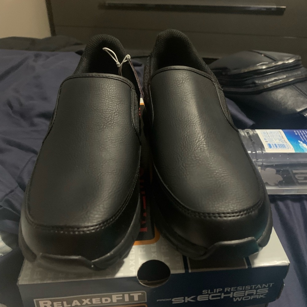 Sketchers woman’s non slip work shoes